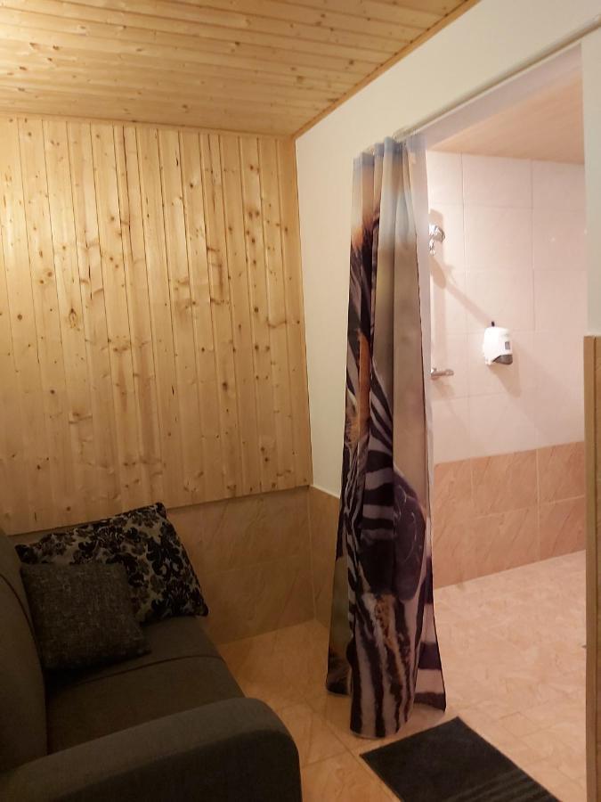 Relax-Apartment Mit Sauna Klagenfurt am Woerthersee Exterior photo